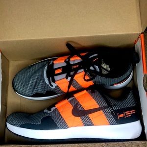 COPY - NIKE Varsity Compete tr 2